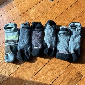 Smartwool Men's Athletic Socks Price includes 6 socks Large